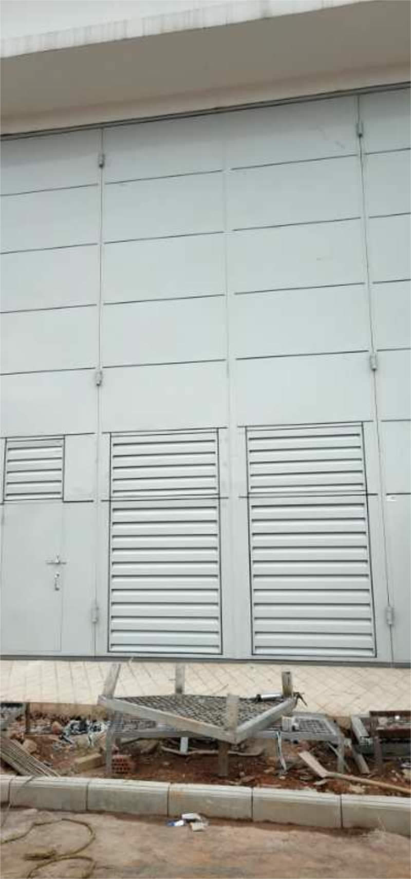 b2.jpg